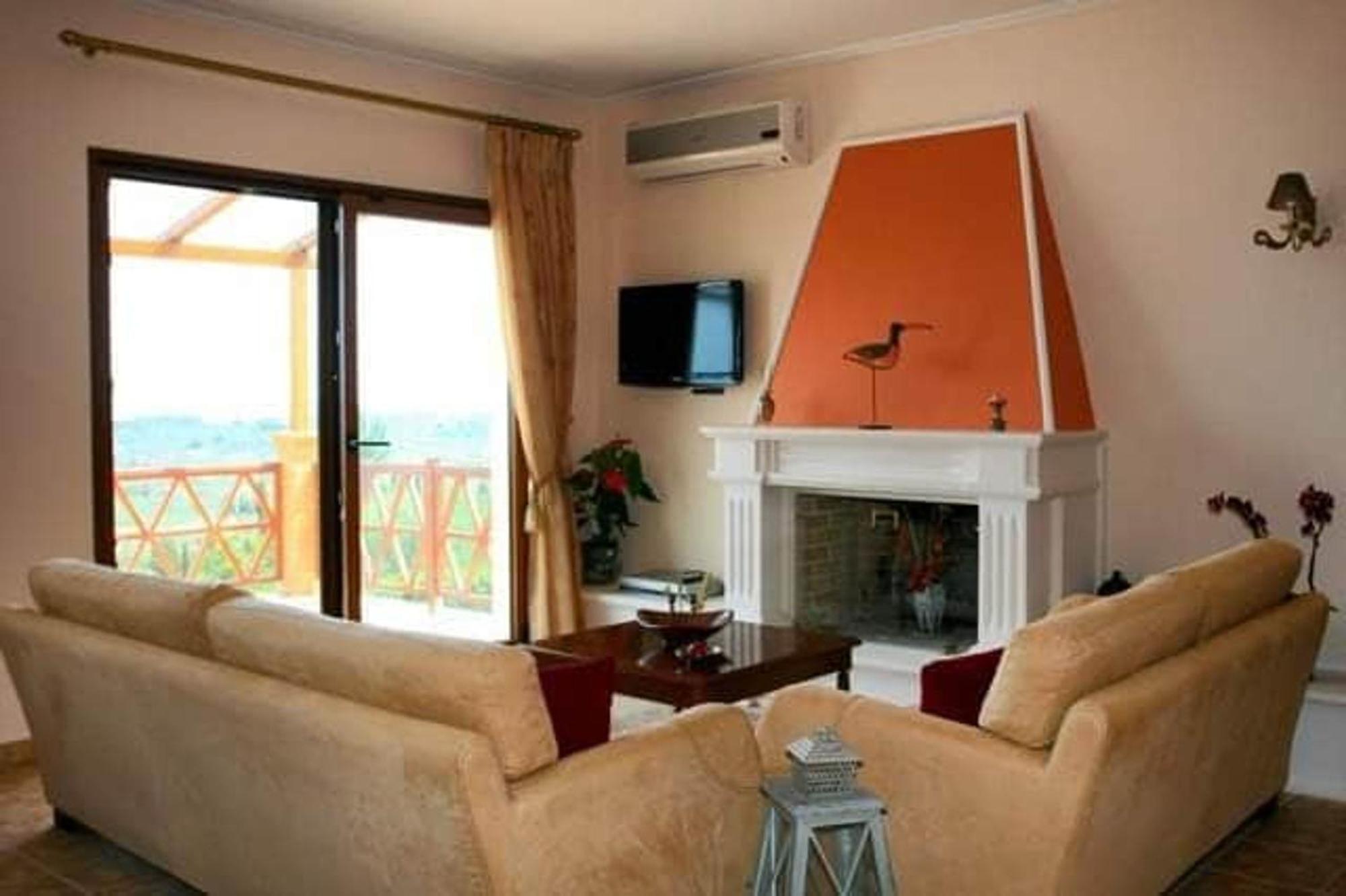 Villa Clairy Mouzákion Zewnętrze zdjęcie